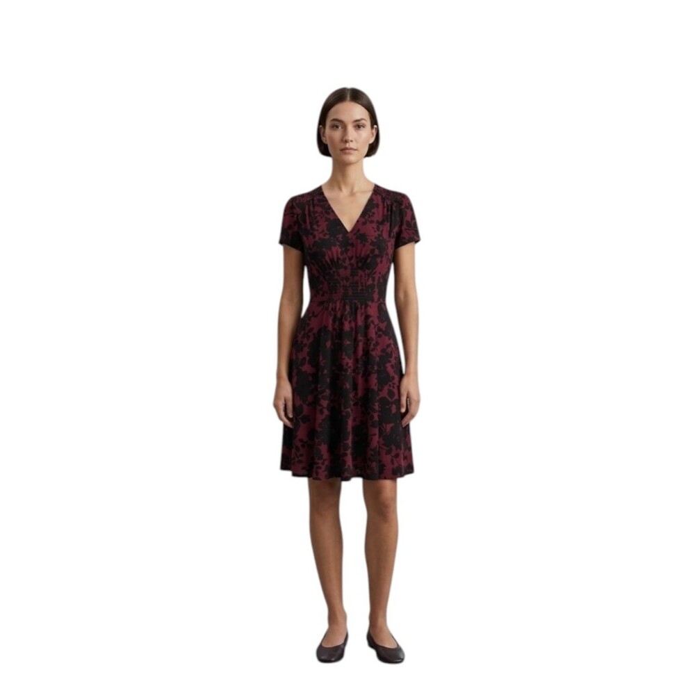 Maggy London Wine Color Floral V-Neck A-Line Dress Smocked Waist size 4P NWT